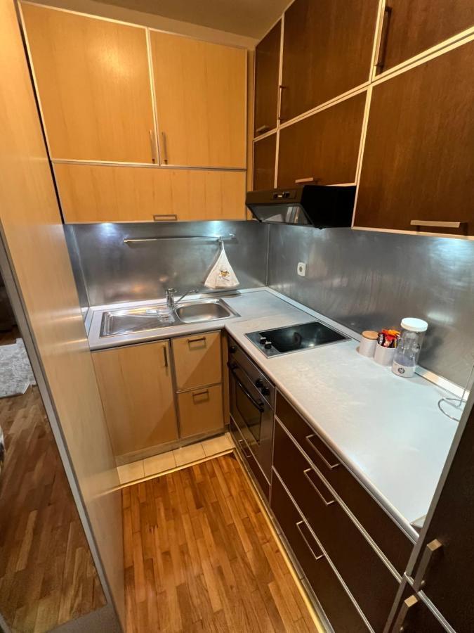 Sad Apartman Ni Exterior foto
